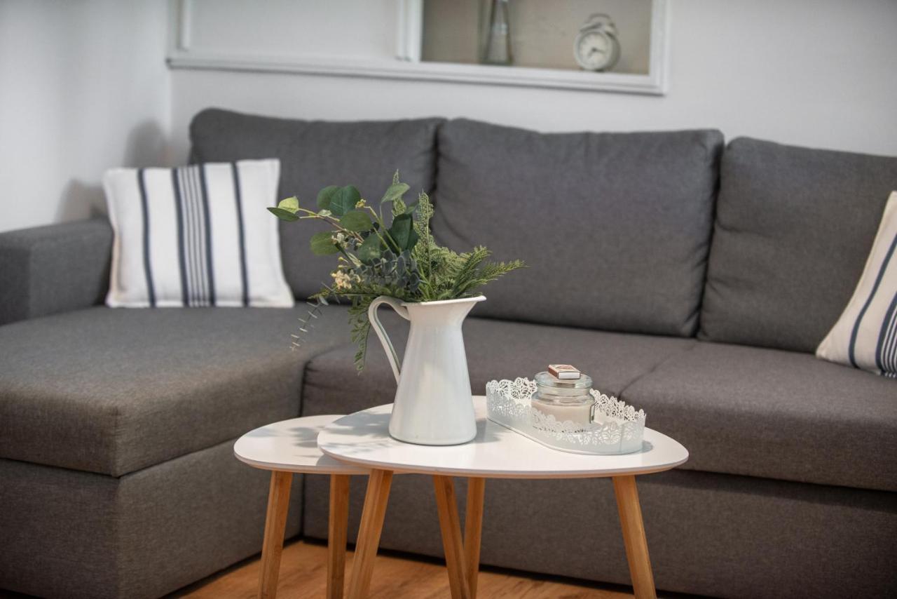 Apartment Near Old Town, Free Parking & Huge Garden دوبروفينك المظهر الخارجي الصورة