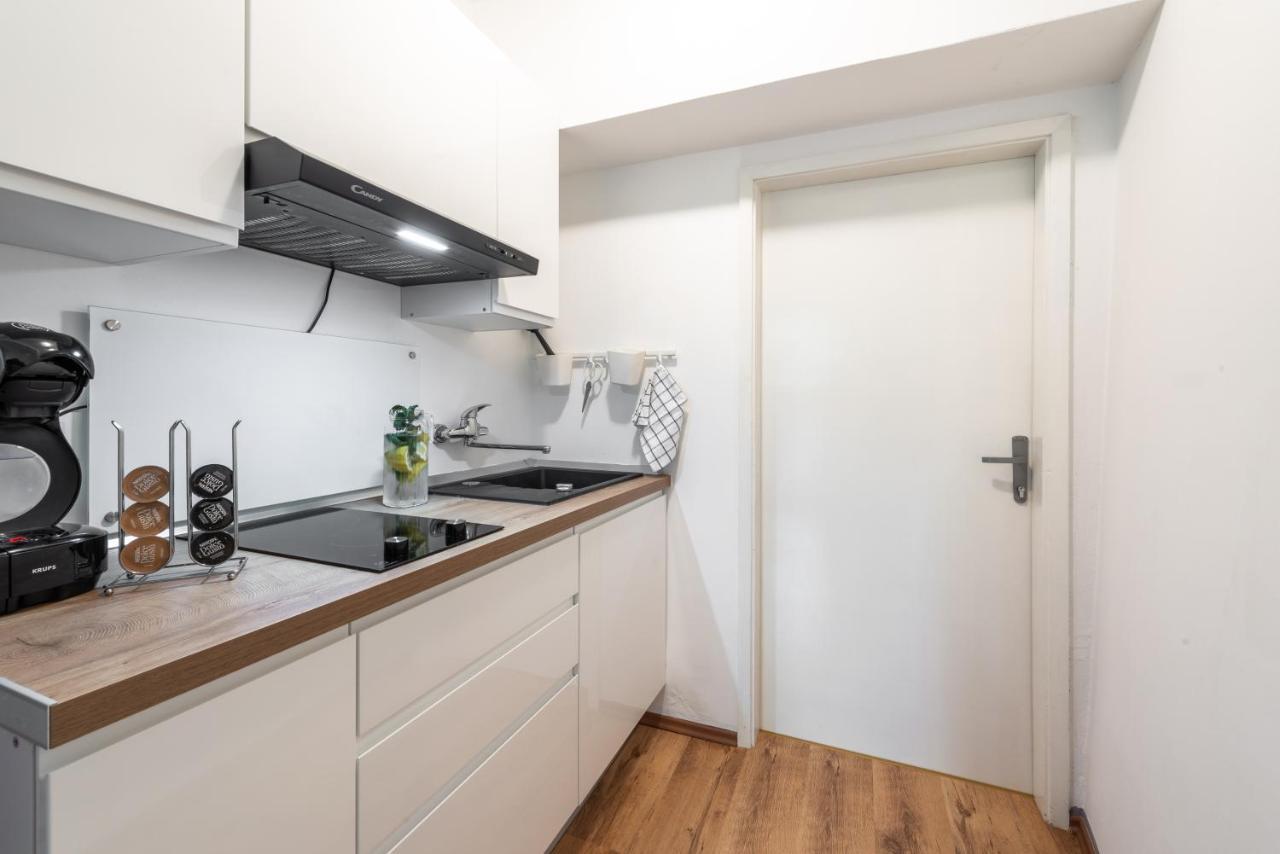 Apartment Near Old Town, Free Parking & Huge Garden دوبروفينك المظهر الخارجي الصورة